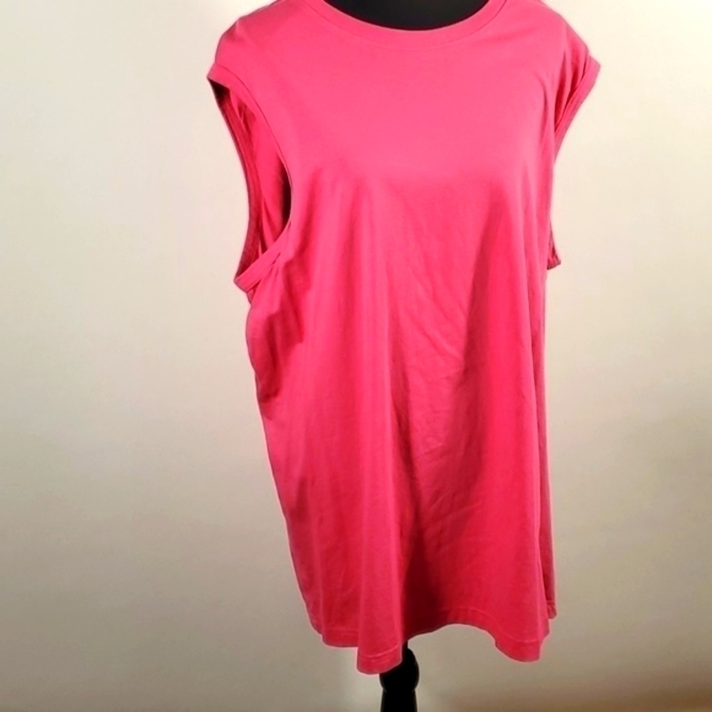 Pink color tank top size 2XL